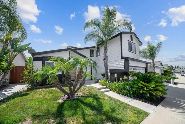 $899,999 | 2010 Bridgeport, Chula Vista, CA 91913