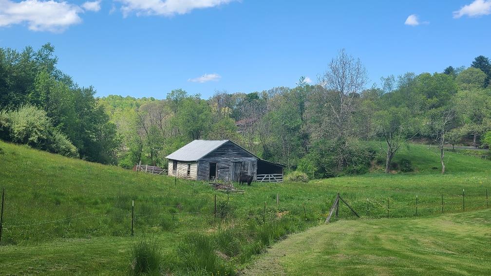 236 Kiawana Road Atkins, VA 24311 - Photo 46 of 59 Gallery Image 46