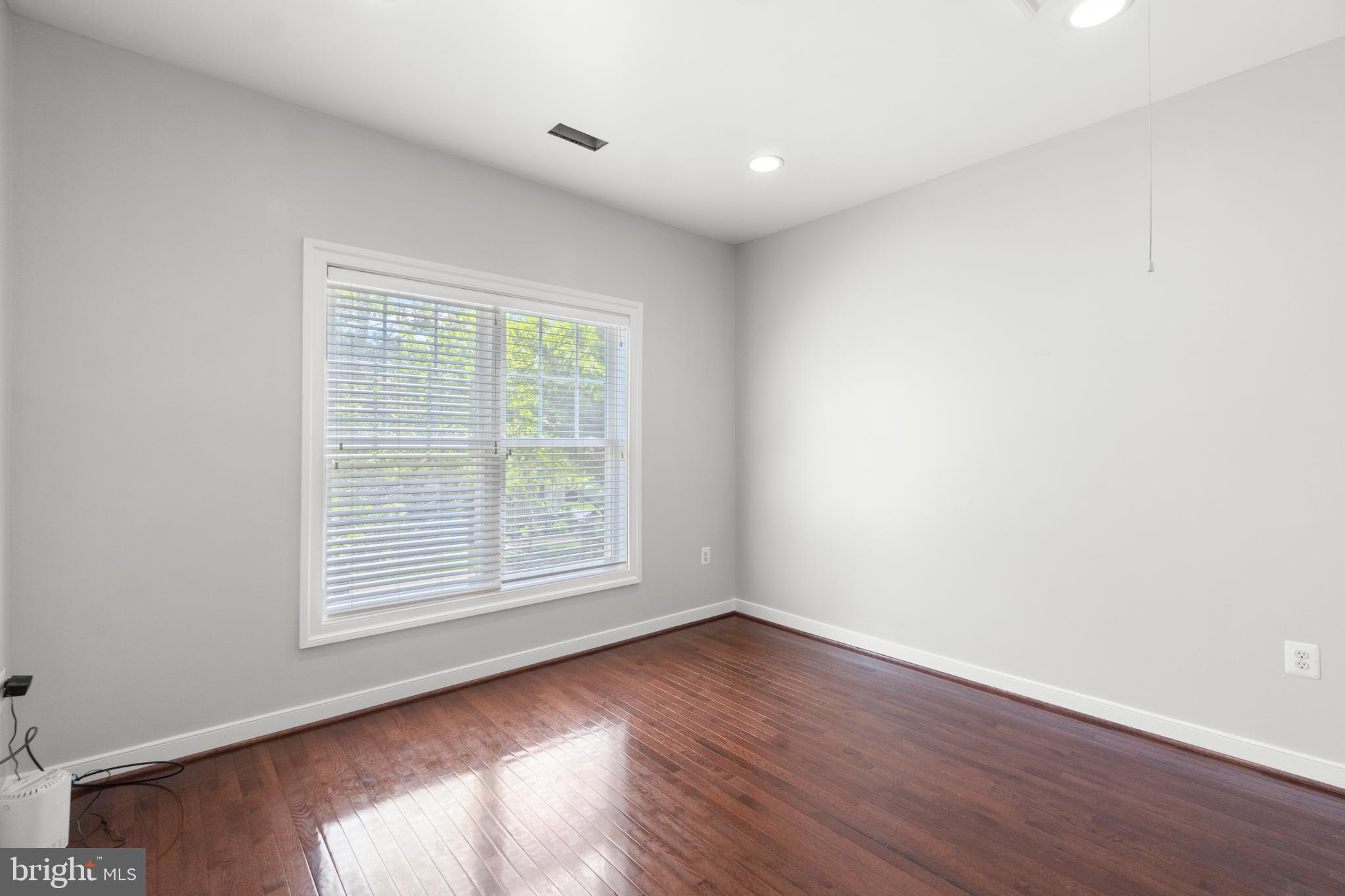 600 Olney Sandy Spring Road Sandy Spring, MD 20860 - Photo 23 of 40 THIRD BEDROOM