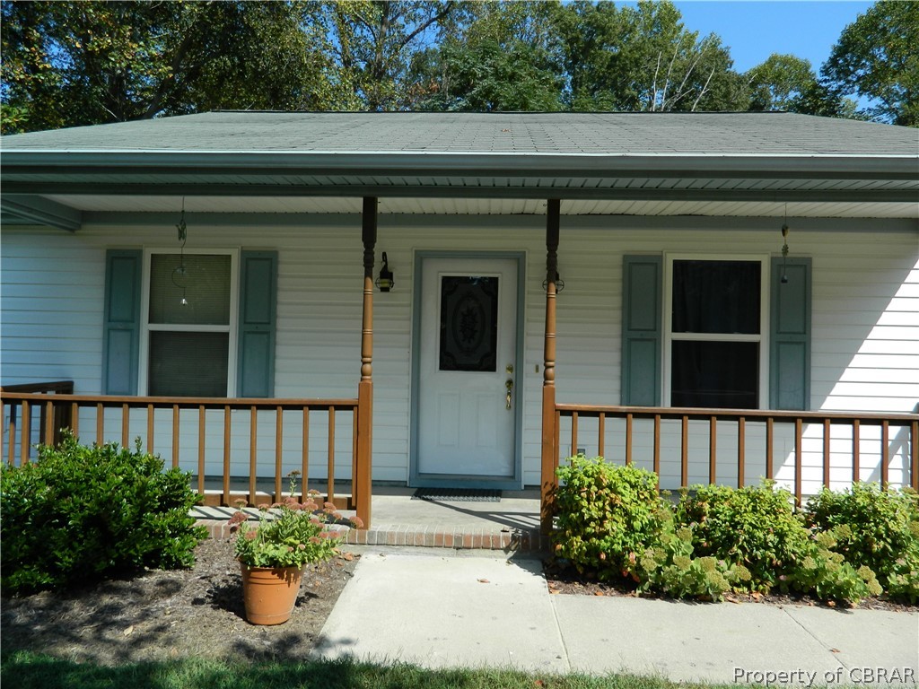 7225 Old Pinetta Road Gloucester, VA 23061 - Photo 3 of 23 Gallery Image 3