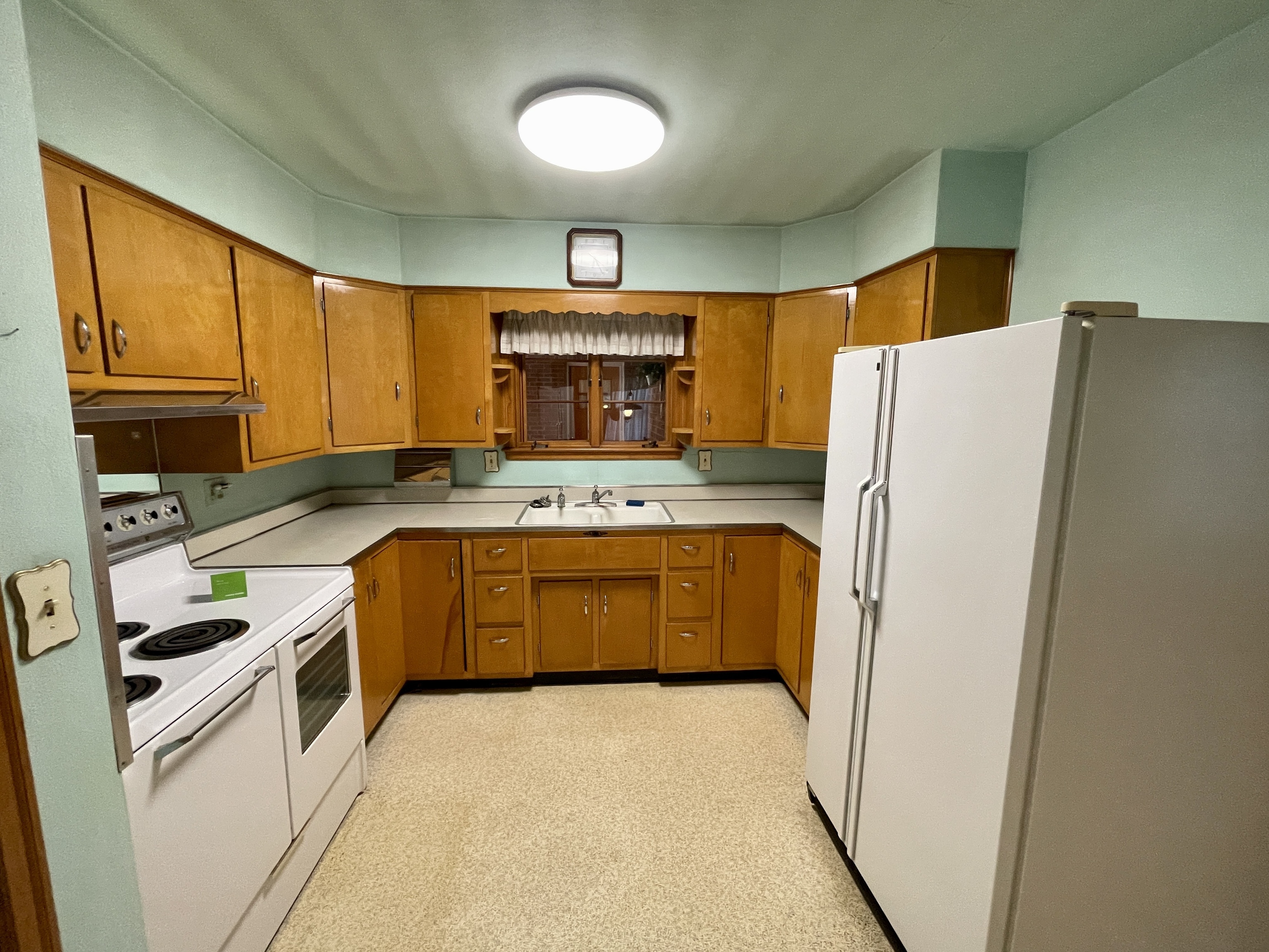 608 Golf Club Road Anderson, IN 46011 - Photo 13 of 40 Gallery Image 13