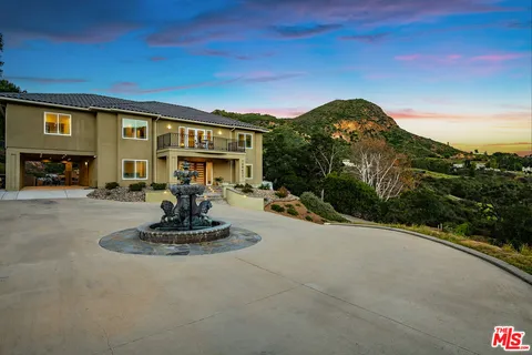 $2,840,000 | 29677 Mulholland Highway, Agoura Hills, CA 91301