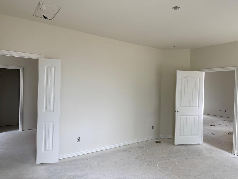 1124 Trinity Drive Springtown, TX 76082 - Photo 5 of 8