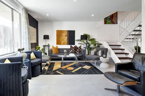 $469,000 | 250 East Via Escuela, Unit G, Palm Springs, CA 92262