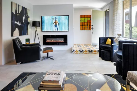 $469,000 | 250 East Via Escuela, Unit G, Palm Springs, CA 92262