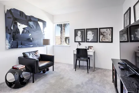 $469,000 | 250 East Via Escuela, Unit G, Palm Springs, CA 92262