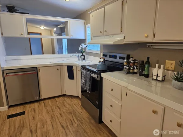 $94,950 | 19318 99th Ave Court East, Unit 5, Graham, WA 98338