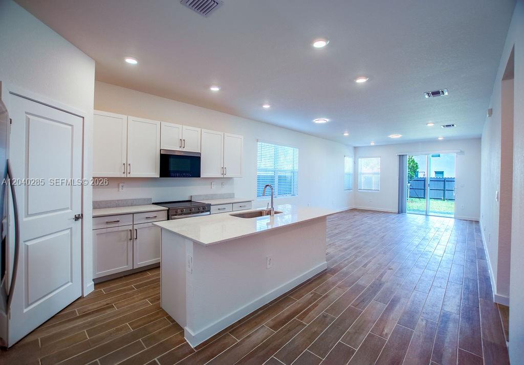 12949 Southwest 267th Street Homestead, FL 33032 - Photo 10 of 46
