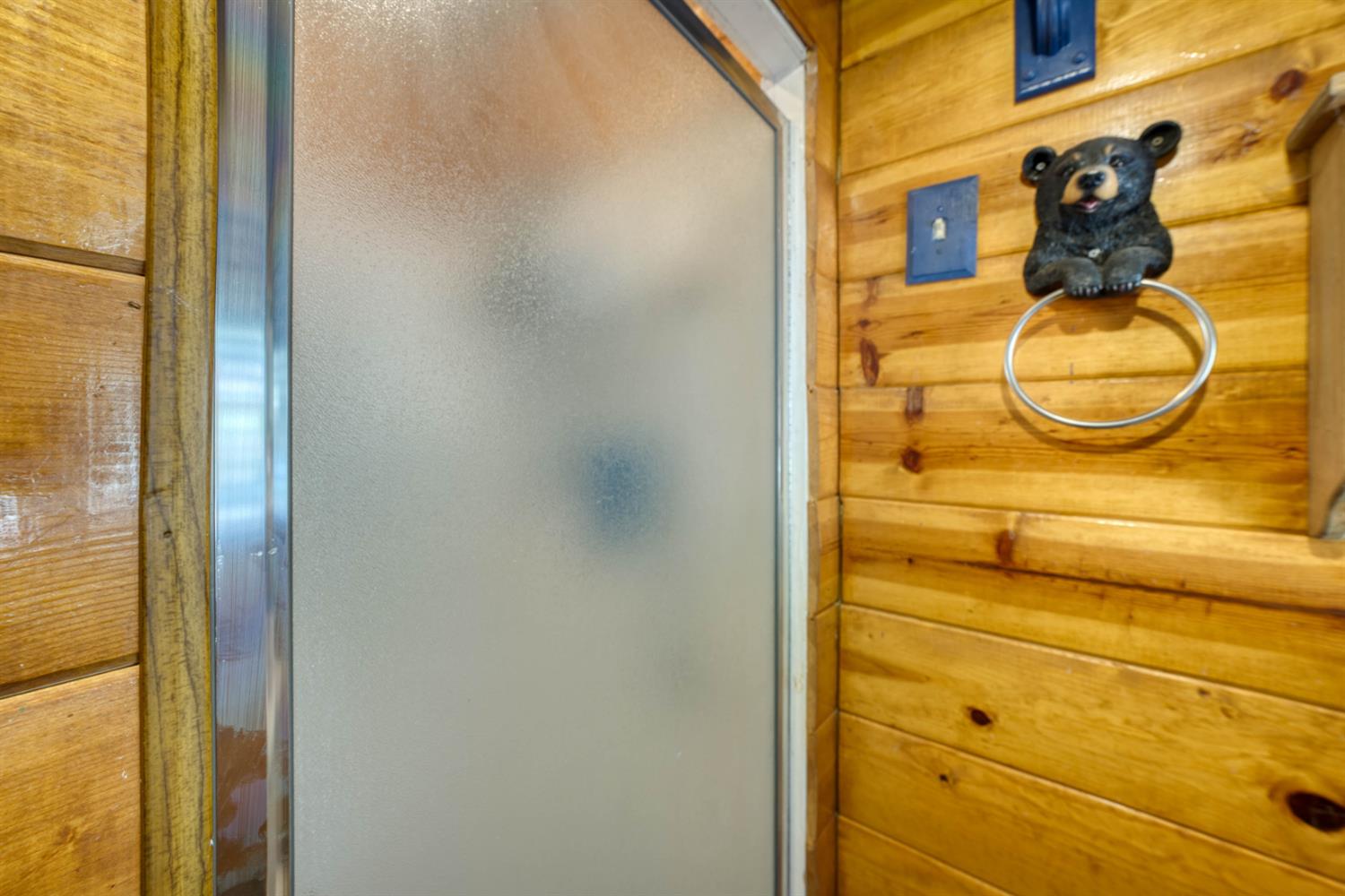 61504 Huntington Lake Road, Unit 6 Mono Hot Springs, CA 93642 - Photo 29 of 49