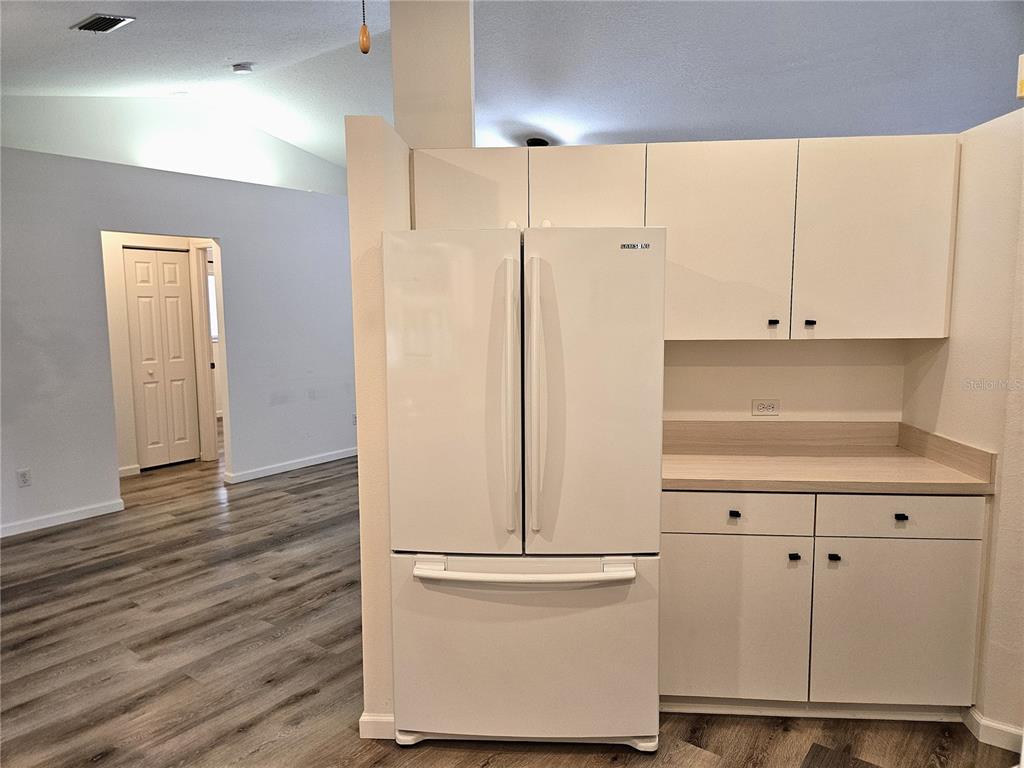 1088 Panda Road Venice, FL 34293 - Photo 7 of 25