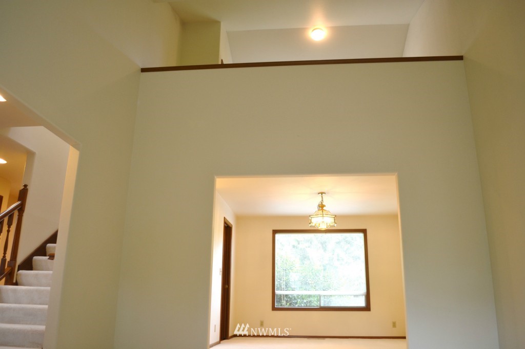 9126 Northeast 151st Street Bothell, WA 98011 - Photo 11 of 24 Gallery Image 11