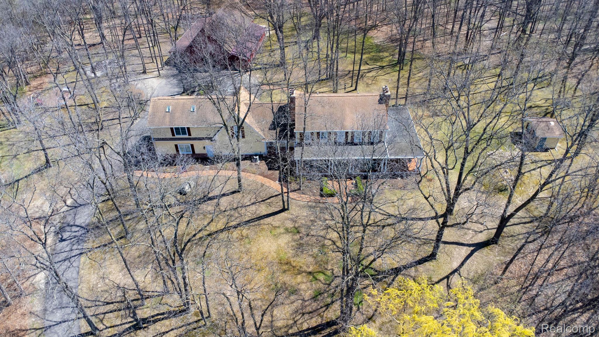 21500 Currie Road Northville, MI 48167 - Photo 38 of 40 Gallery Image 38