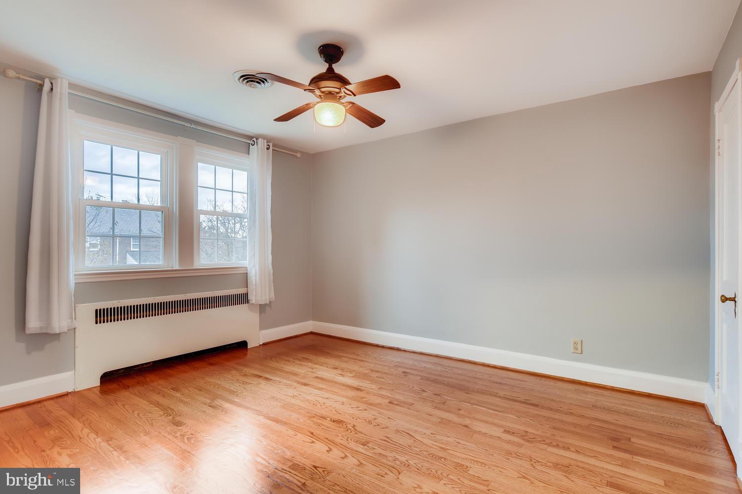 41 Murdock Road Baltimore, MD 21212 - Photo 11 of 30 Master bedroom with ceiling fan.