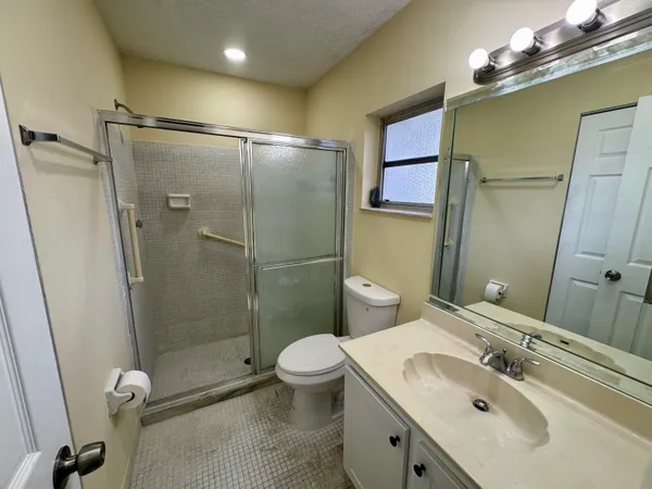 $2,100 | 13751 Via Aurora, Unit A, Delray Beach, FL 33484