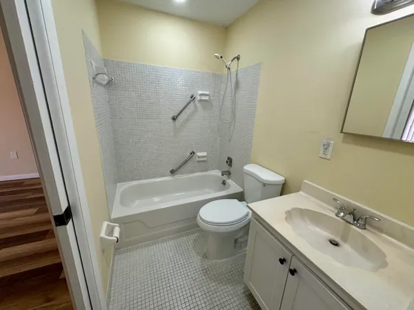$2,100 | 13751 Via Aurora, Unit A, Delray Beach, FL 33484