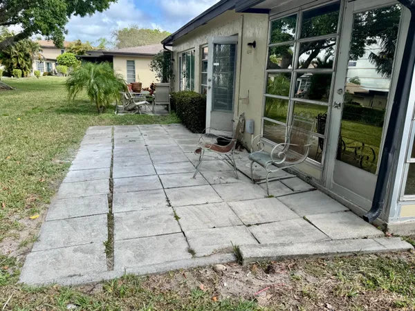 $2,100 | 13751 Via Aurora, Unit A, Delray Beach, FL 33484