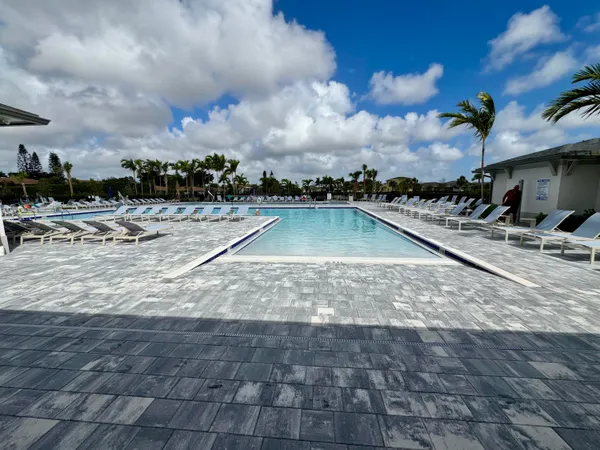 $2,100 | 13751 Via Aurora, Unit A, Delray Beach, FL 33484