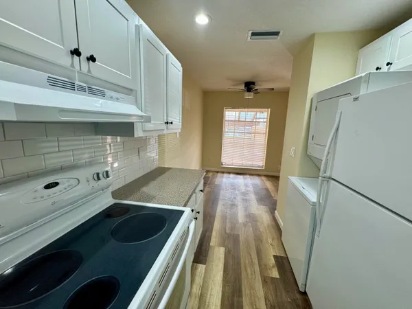 $2,100 | 13751 Via Aurora, Unit A, Delray Beach, FL 33484