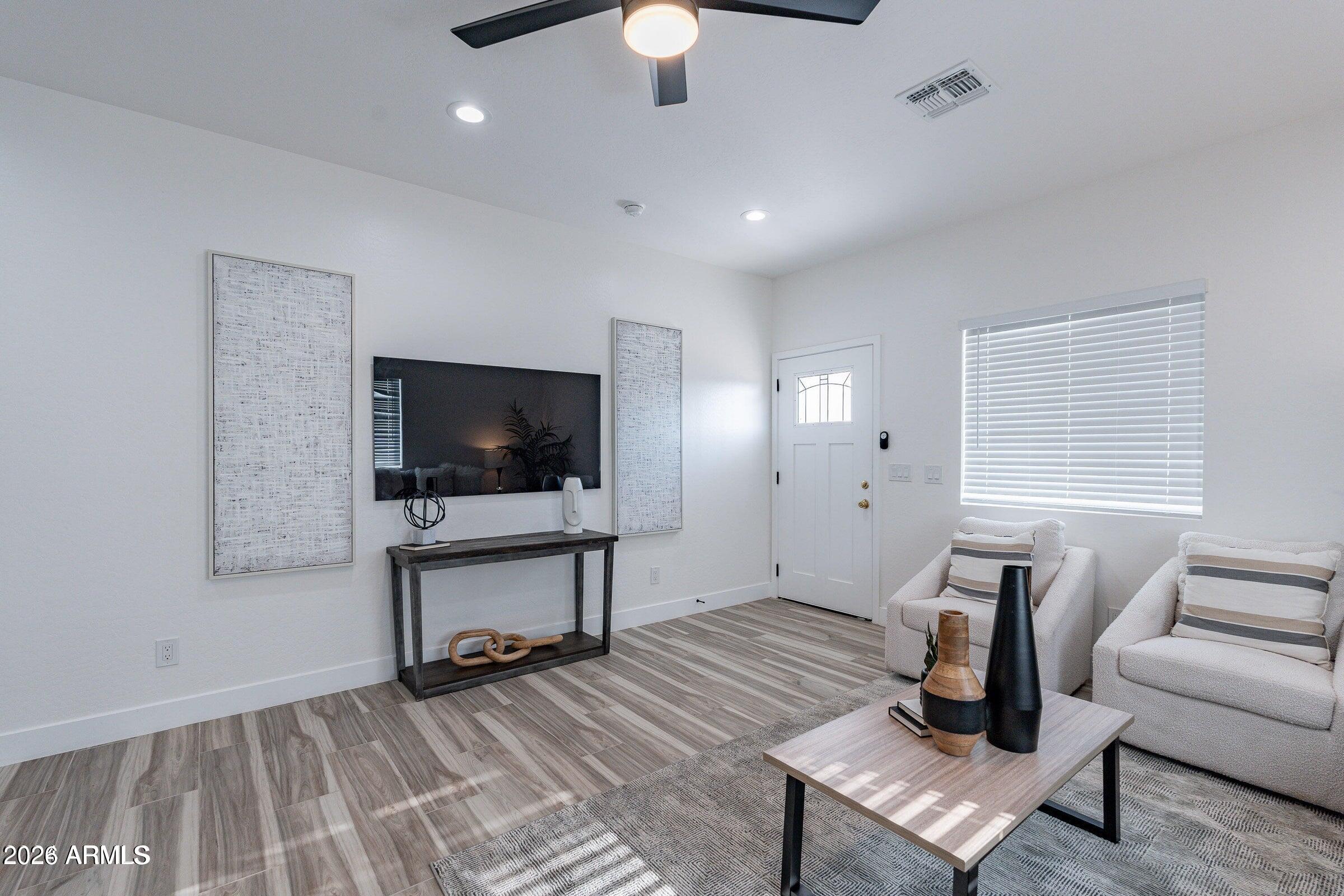 4815 South 28th Street, Unit 2 Phoenix, AZ 85040 - Photo 7 of 20