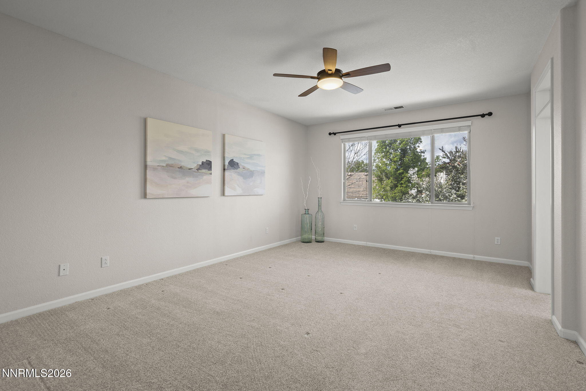 450 Roseben Court Reno, NV 89521 - Photo 19 of 40 19-web-or-mls-_DSC0097