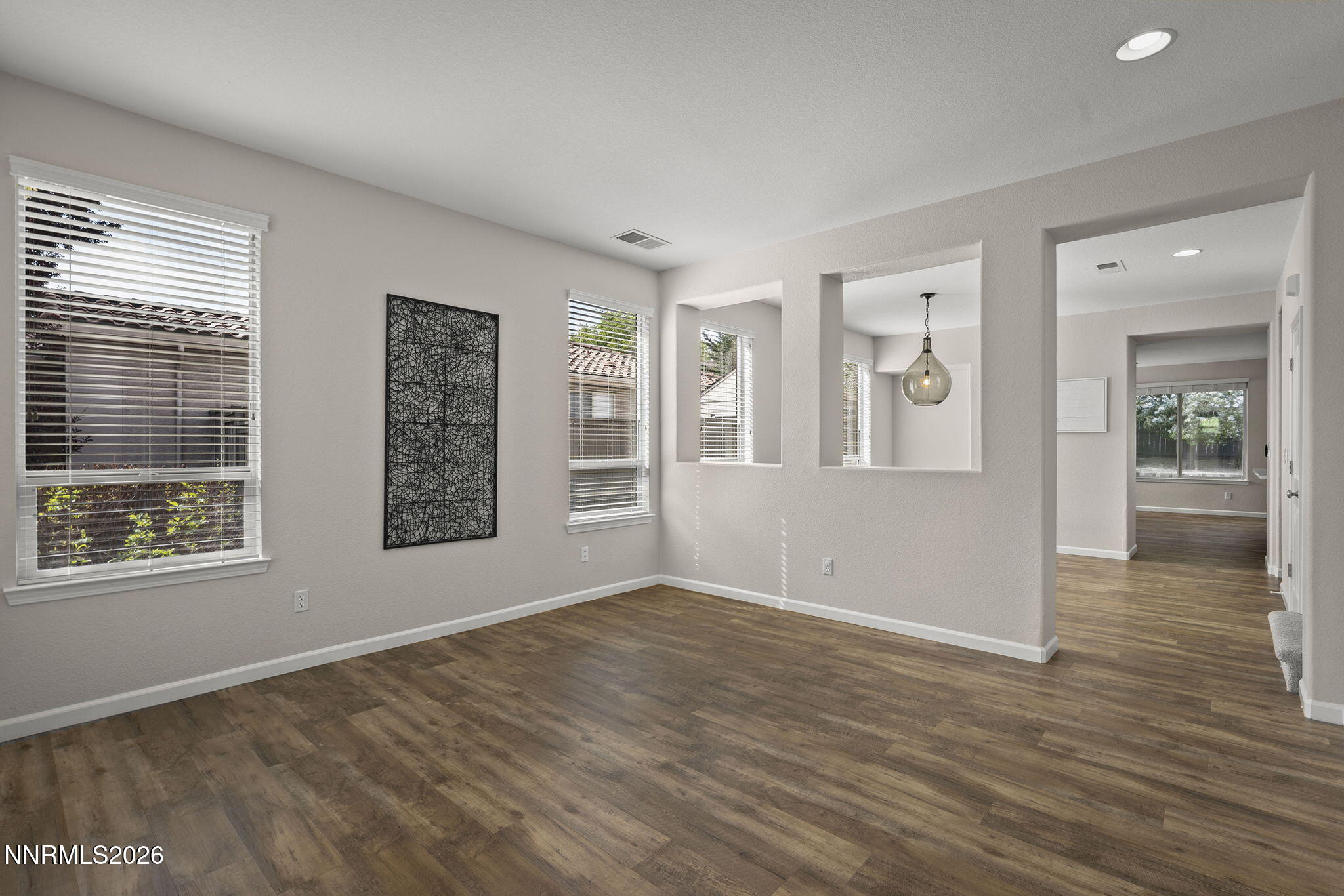 450 Roseben Court Reno, NV 89521 - Photo 6 of 40 6-web-or-mls-_DSC0008