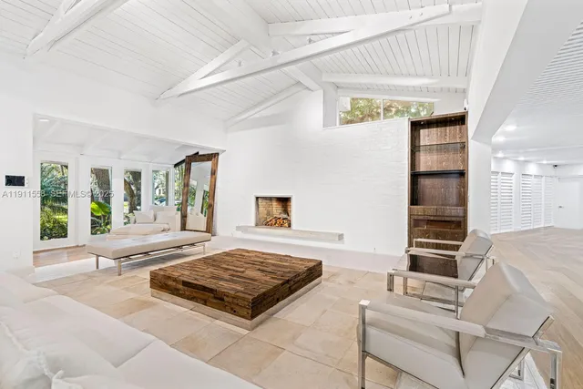 $27,000 | 11015 Lakeside Drive, Coral Gables, FL 33156