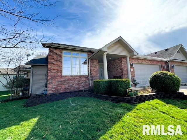 454 Elle Court Springfield, IL 62711 - Photo 2 of 38
