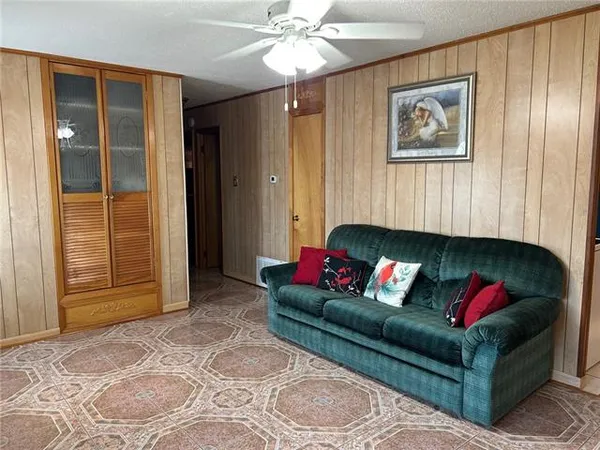 $1,700 | 321 Elsa Drive, Westwego, LA 70094