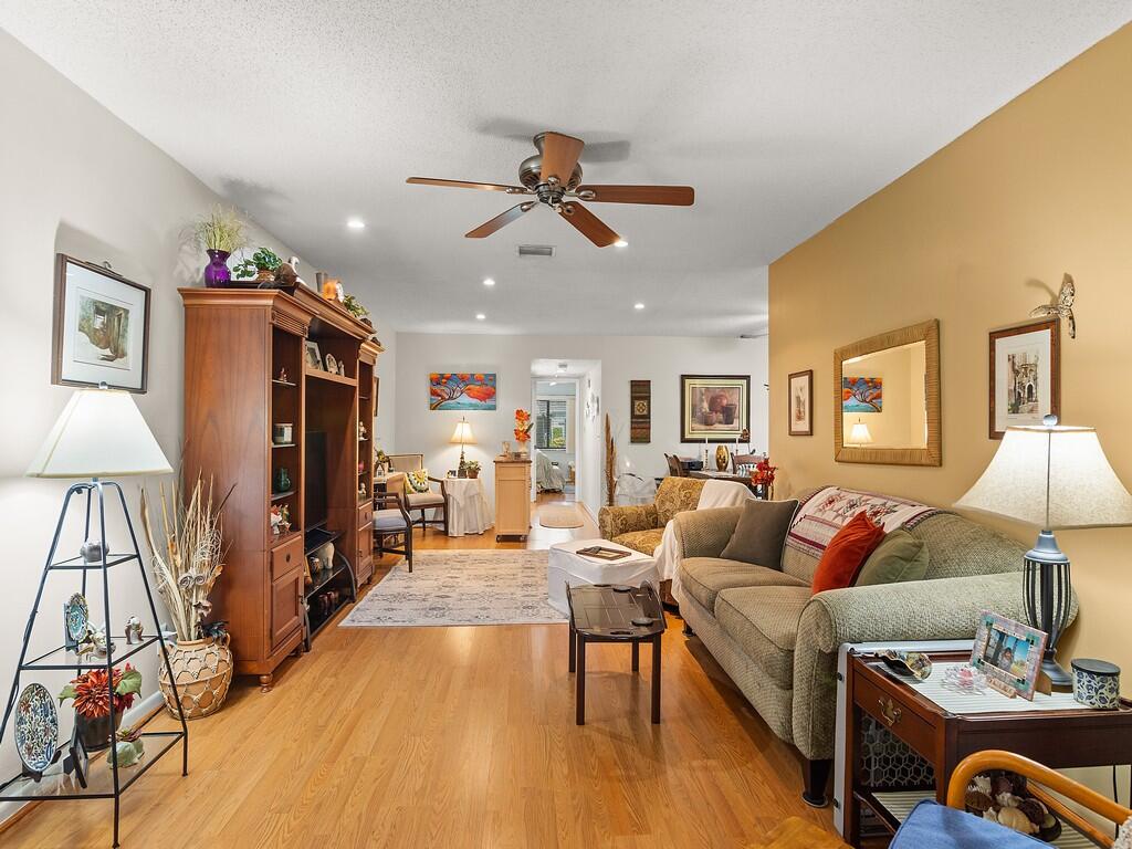 1702 Lakefront Boulevard, Unit B Fort Pierce, FL 34982 - Photo 12 of 29 Resized014