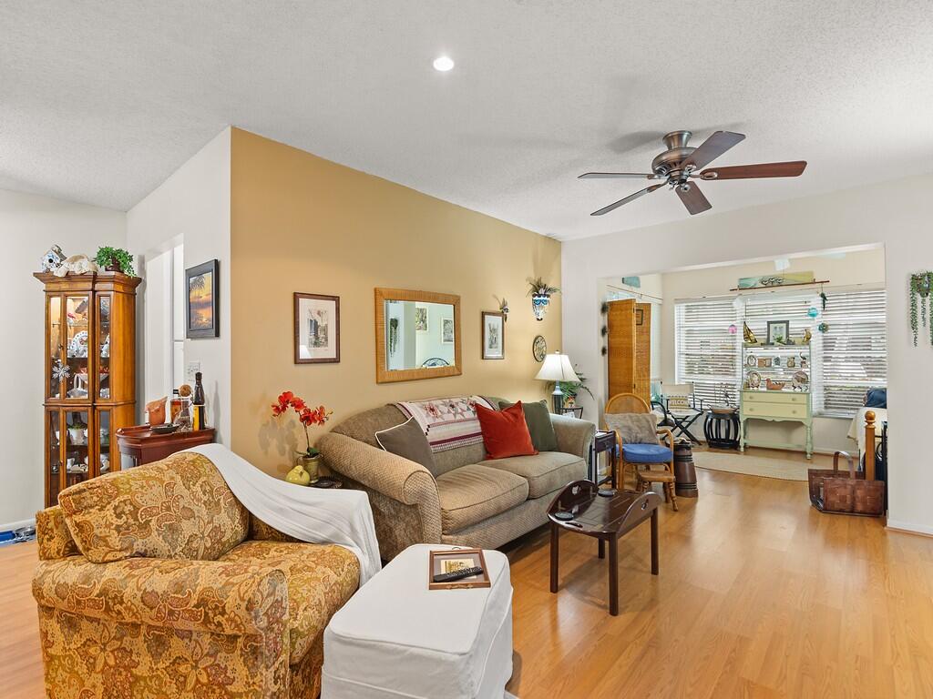 1702 Lakefront Boulevard, Unit B Fort Pierce, FL 34982 - Photo 15 of 29 Resized011