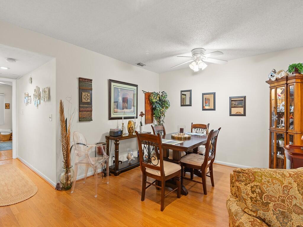 1702 Lakefront Boulevard, Unit B Fort Pierce, FL 34982 - Photo 8 of 29 Resized018