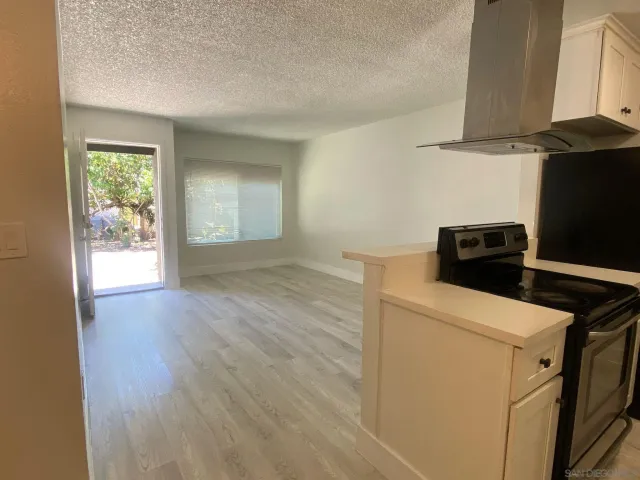 $2,590 | 702 R Avenue, Unit 6, National City, CA 91950
