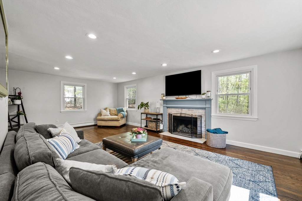 541 Flagg Hill Road Boxborough, MA 01719 - Photo 11 of 27