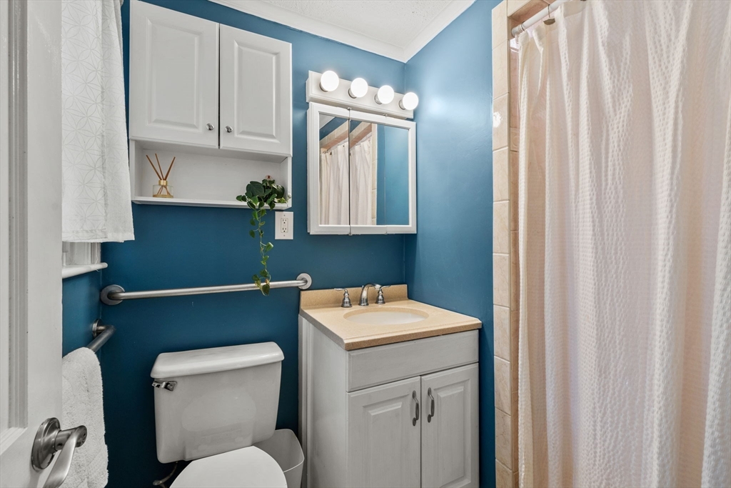 541 Flagg Hill Road Boxborough, MA 01719 - Photo 12 of 27
