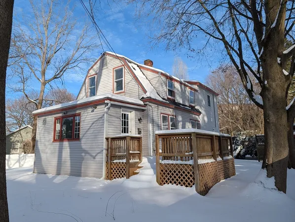 $2,600 | 25 Graves Street, Deerfield, MA 01373