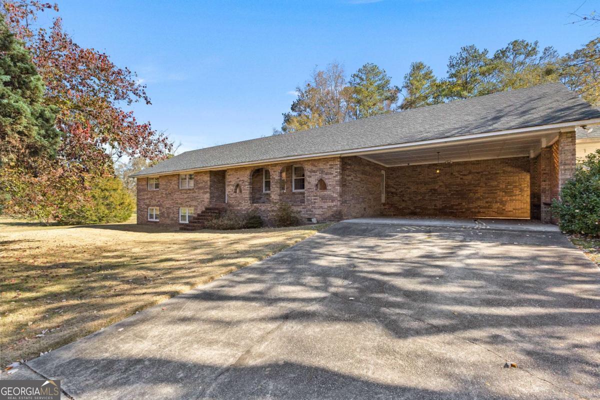 2540 Hannahs Mill Road Thomaston, GA 30286 - Photo 1 of 71
