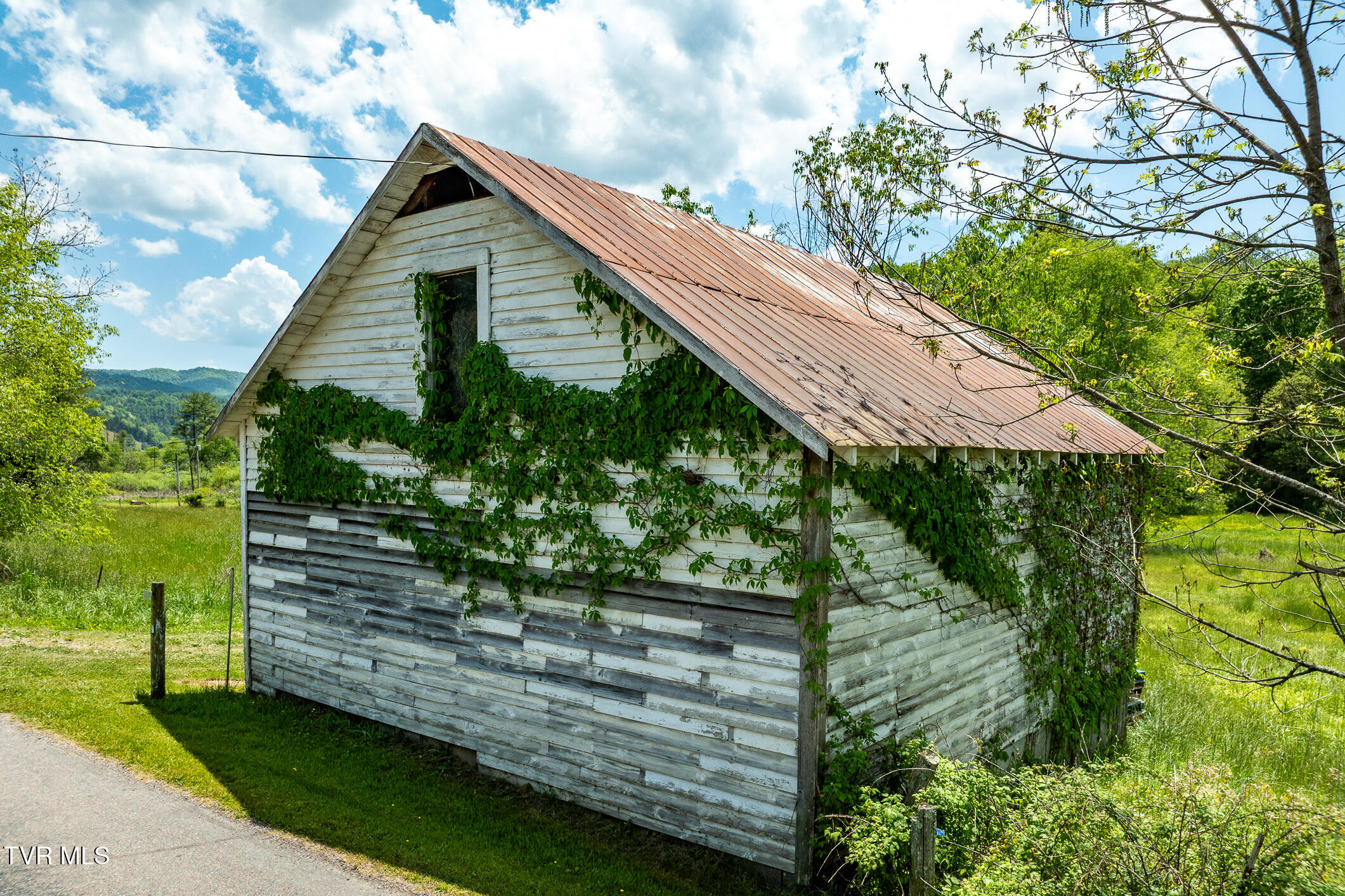 2 Rd Mountain Mountain City, TN 37683 - Photo 29 of 37 856 Shingletown Road (25 of 91)