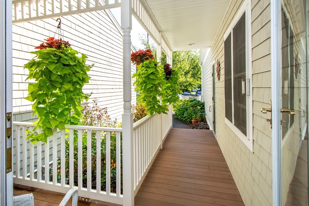 28 Turnberry Road, Unit 28 Bourne, MA 02532 - Photo 1 of 35 Gallery Image 1