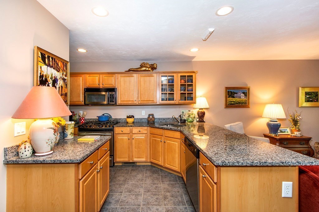 28 Turnberry Road, Unit 28 Bourne, MA 02532 - Photo 7 of 35 Gallery Image 7