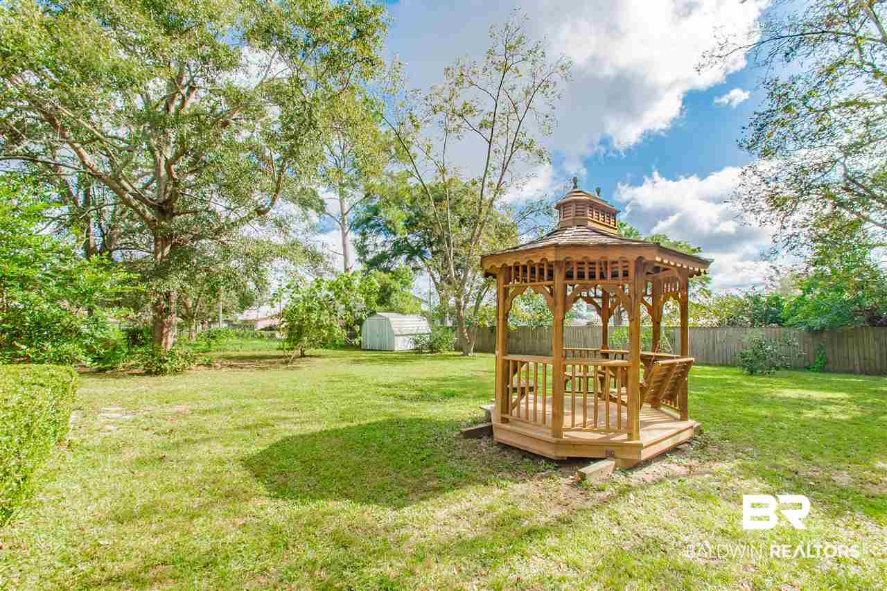 4933 Bavarian Drive West Mobile, AL 36619 - Photo 32 of 36