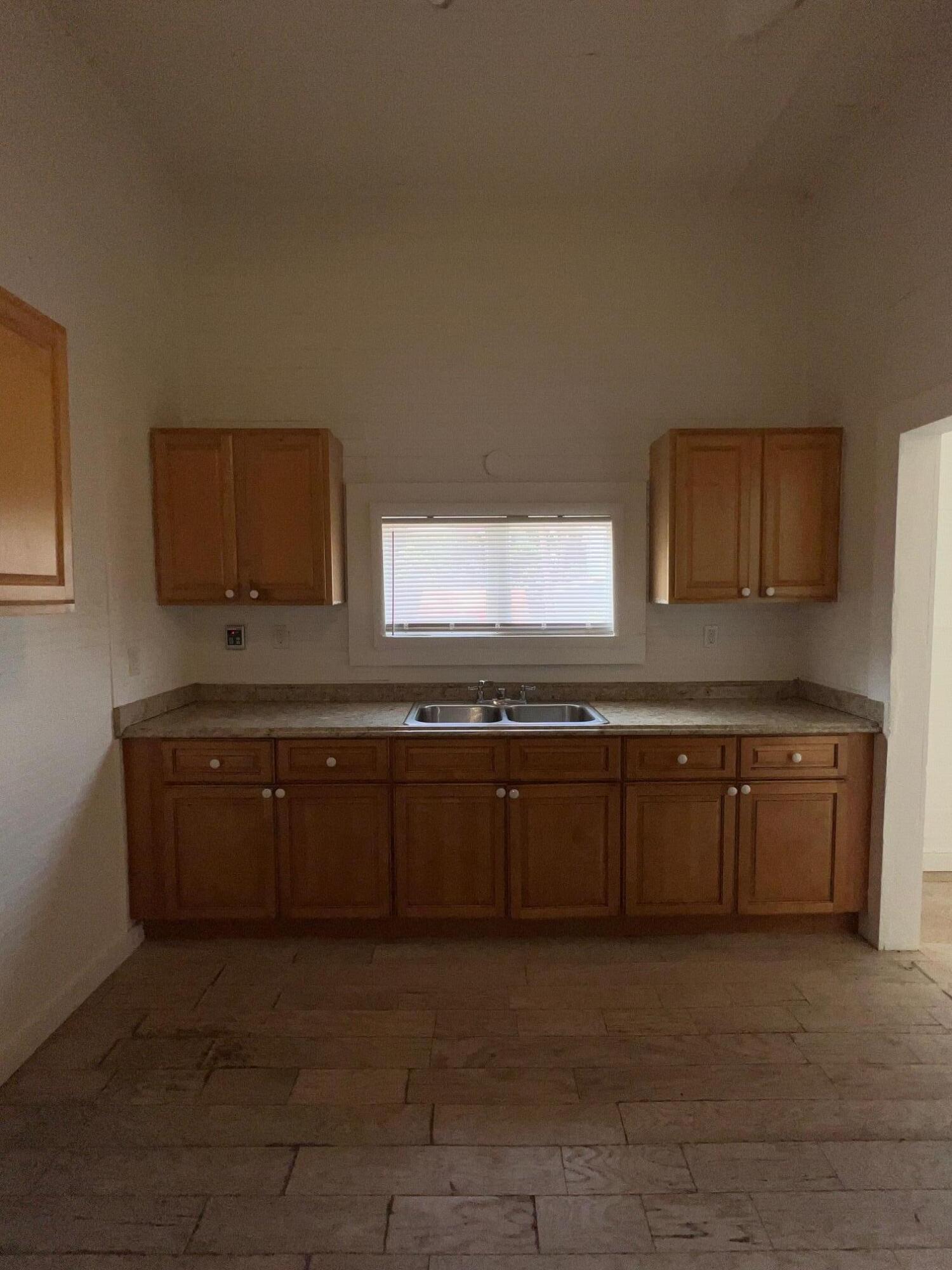 301 South 7th Street, Unit 2 Fort Pierce, FL 34950 - Photo 15 of 17 IMG_6735