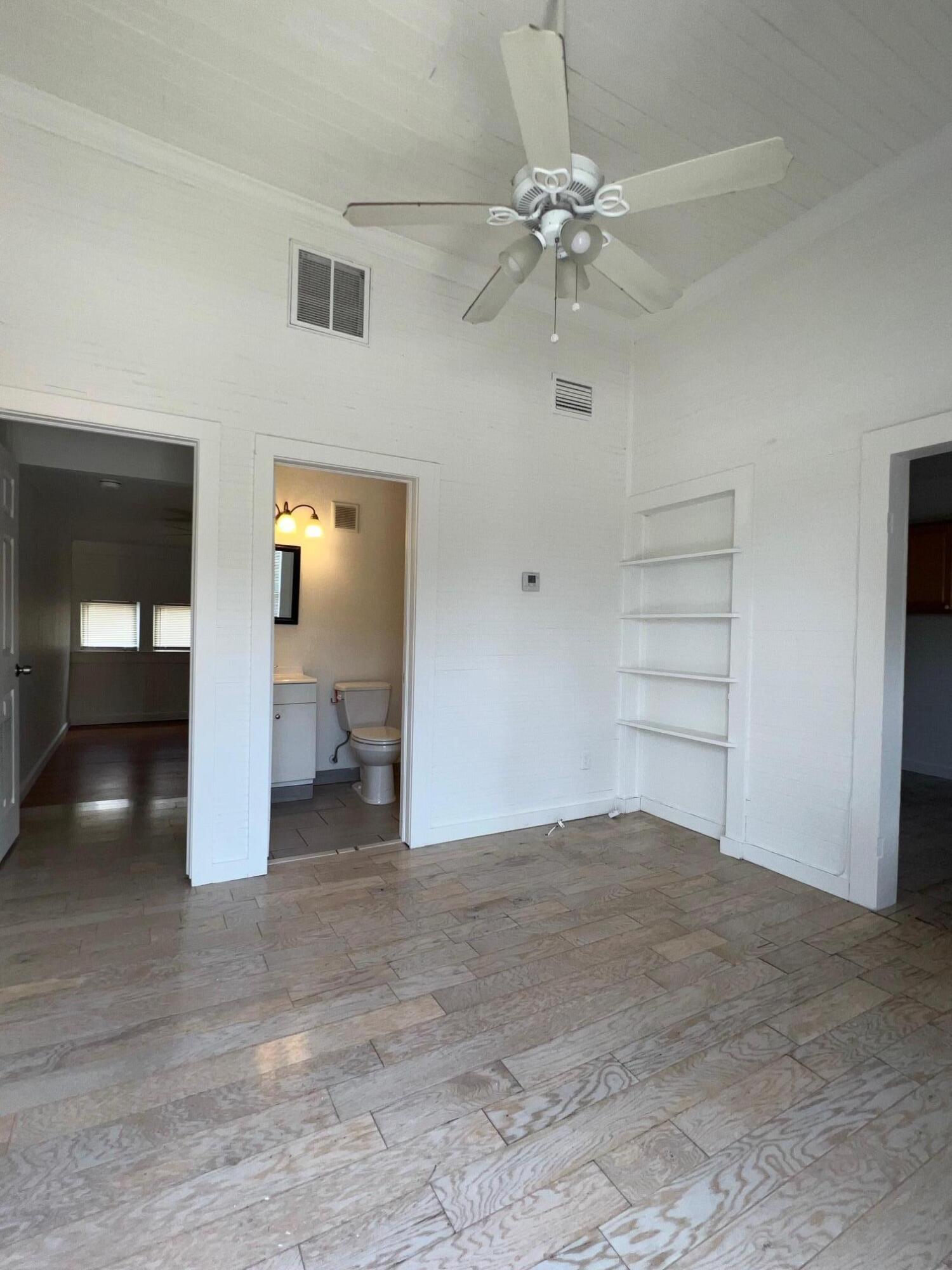301 South 7th Street, Unit 2 Fort Pierce, FL 34950 - Photo 5 of 17 IMG_6736
