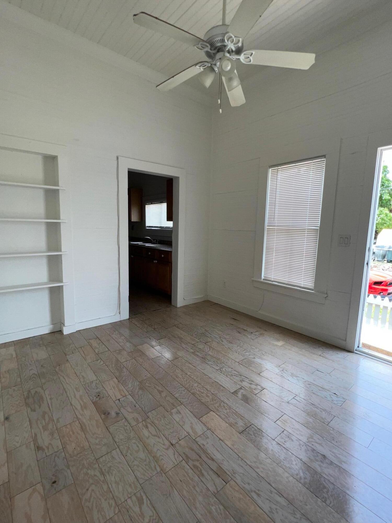 301 South 7th Street, Unit 2 Fort Pierce, FL 34950 - Photo 6 of 17 IMG_6741