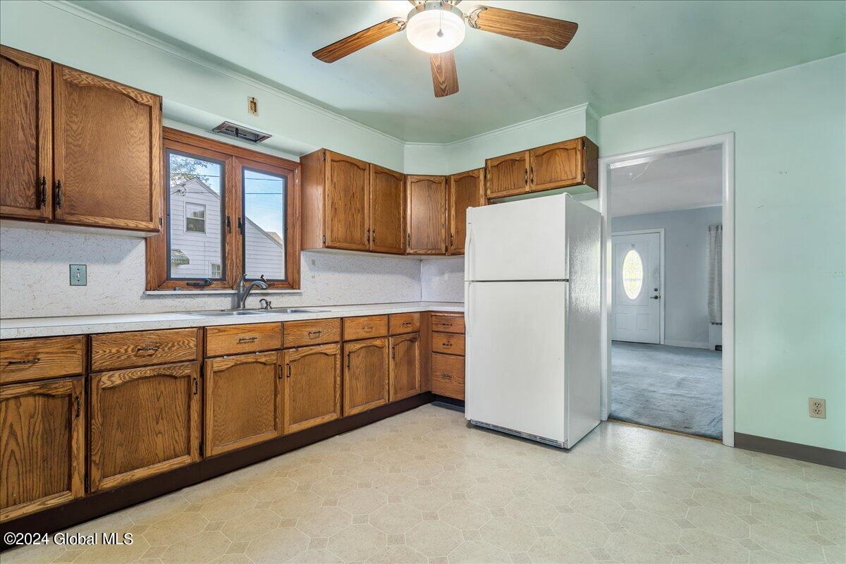 35 Tull Drive Colonie, NY 12205 - Photo 11 of 30 14-35 TULL DR-21