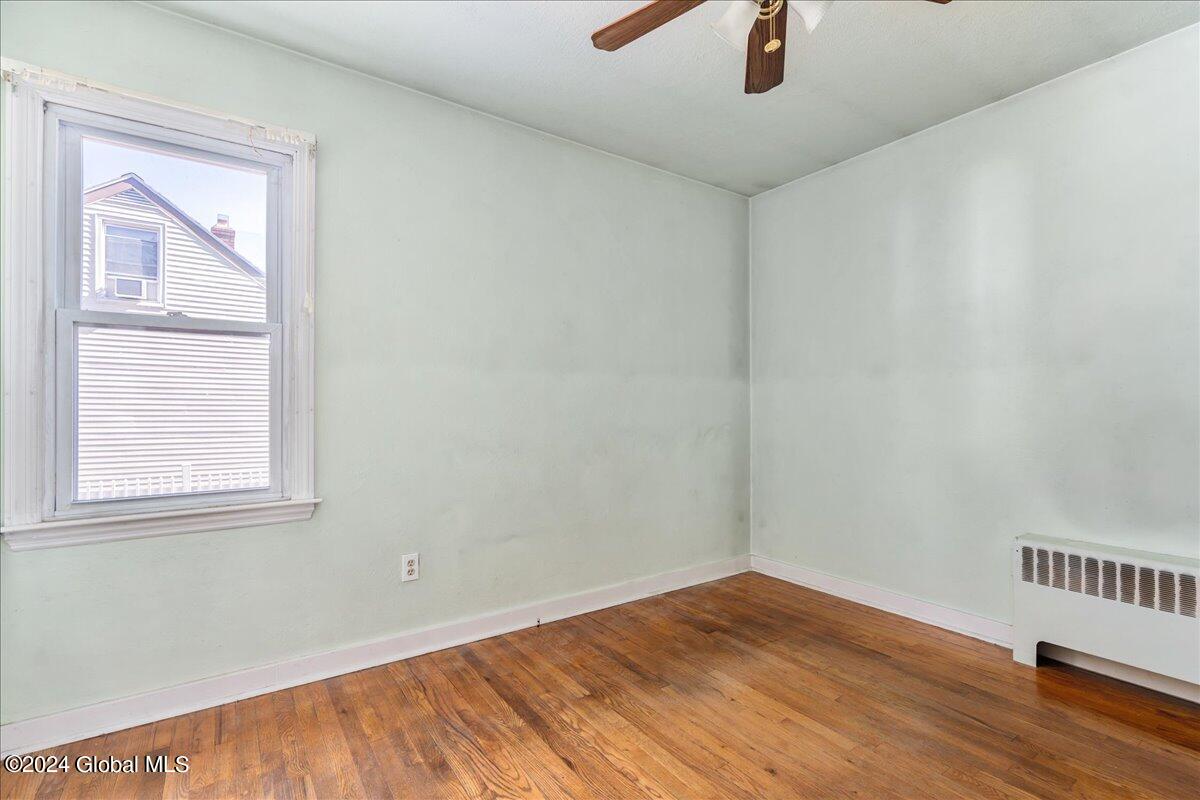 35 Tull Drive Colonie, NY 12205 - Photo 16 of 30 19-35 TULL DR-26