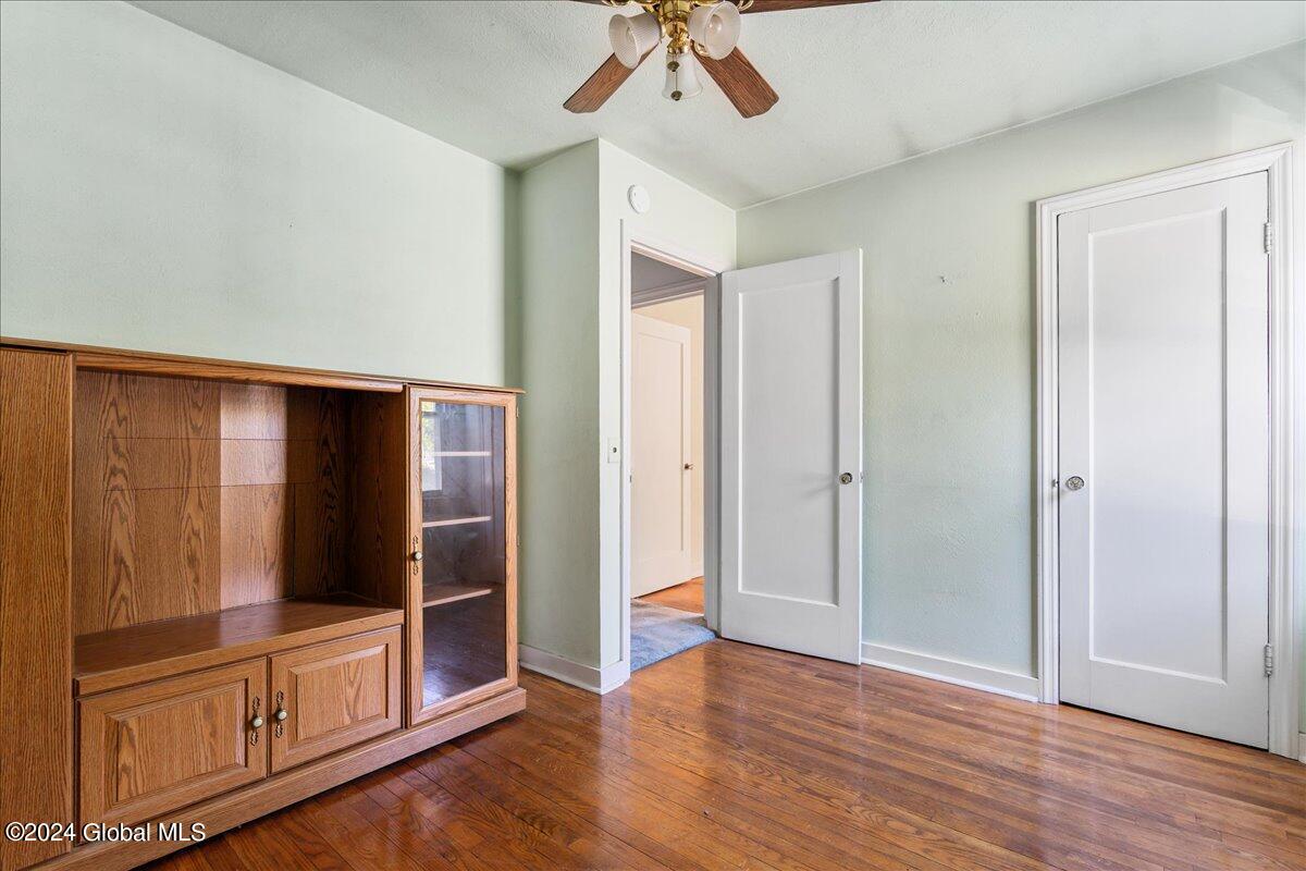 35 Tull Drive Colonie, NY 12205 - Photo 17 of 30 20-35 TULL DR-27