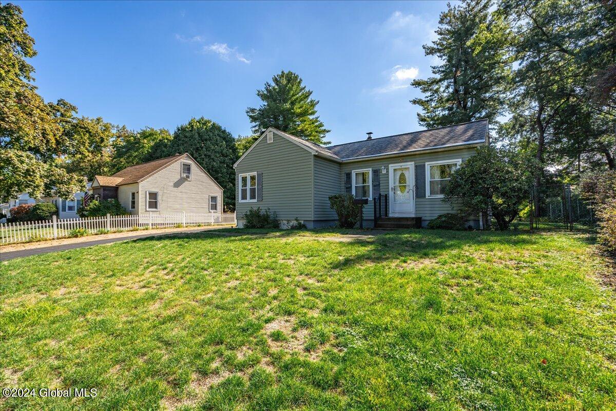 35 Tull Drive Colonie, NY 12205 - Photo 3 of 30 12-35 TULL DR-2