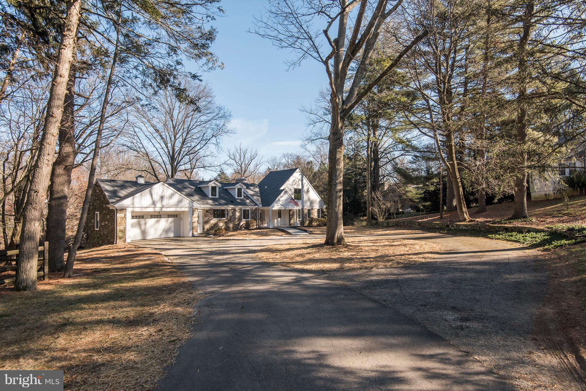 231 Hemlock Road Wynnewood, PA 19096 - Photo 3 of 34 Circular driveway at front entry