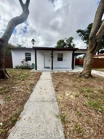 $2,700 | 133 Southwest 22nd Terrace, Fort Lauderdale, FL 33312