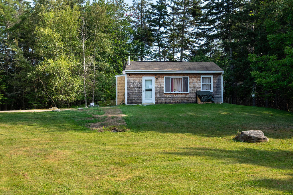 121 Dow Road Deer Isle, ME 04627 - Photo 39 of 40 121DowRd-0926